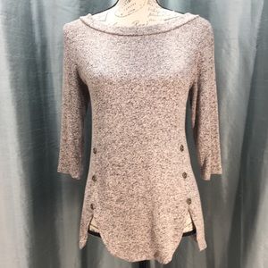 J Mode marbled blouse with scalloped front hemline